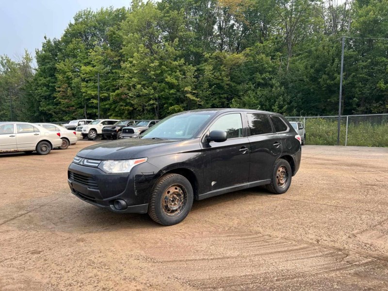 Photo of 2014 Mitsubishi Outlander  SE AWC for sale at Kenny Saint-Augustin in Saint-Augustin-de-Desmaures, QC