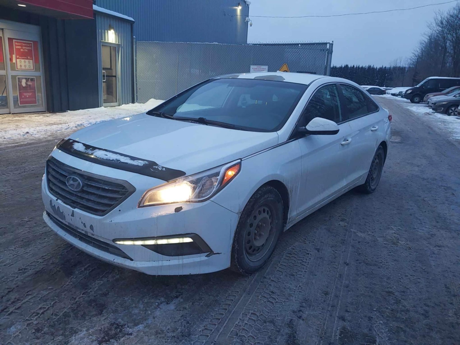 Photo of 2016 Hyundai Sonata SE  for sale at Kenny Saint-Augustin in Saint-Augustin-de-Desmaures, QC