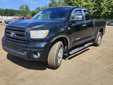 Photo of 2010 Toyota Tundra   for sale at Kenny Saint-Augustin in Saint-Augustin-de-Desmaures, QC