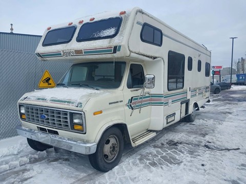 Photo of 1989 Ford Econoline E350  for sale at Kenny Saint-Augustin in Saint-Augustin-de-Desmaures, QC