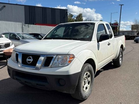 Photo of 2014 Nissan Frontier SV King Cab for sale at Kenny Saint-Augustin in Saint-Augustin-de-Desmaures, QC