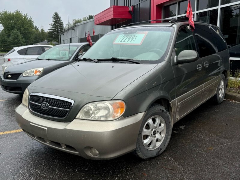 Photo of  2004 KIA Sedona LX  for sale at Kenny Trois-Rivières in Trois-Rivières, QC