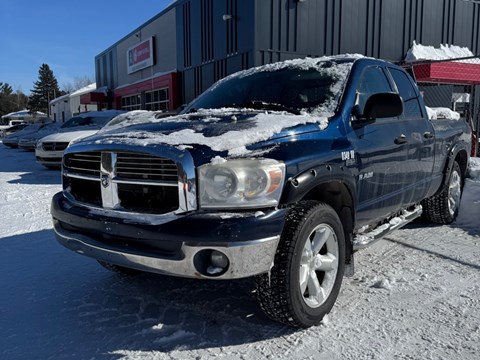 Photo of 2008 Dodge Ram 1500 SLT  Quad Cab for sale at Kenny Trois-Rivières in Trois-Rivières, QC