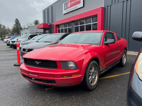 Photo of 2007 Ford Mustang V6 Deluxe for sale at Kenny Trois-Rivières in Trois-Rivières, QC