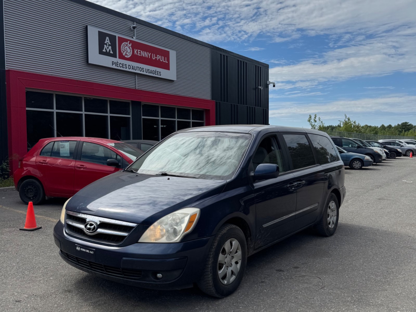 Photo of 2007 Hyundai Entourage  GLS  for sale at Kenny Trois-Rivières in Trois-Rivières, QC