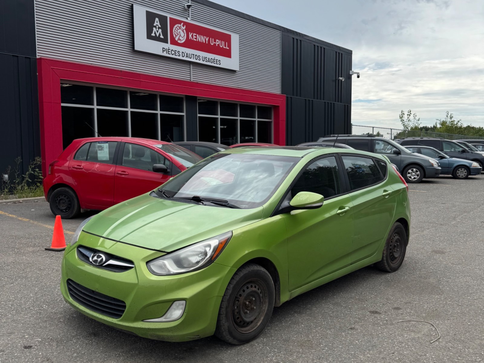 Photo of 2013 Hyundai Accent SE  for sale at Kenny Trois-Rivières in Trois-Rivières, QC
