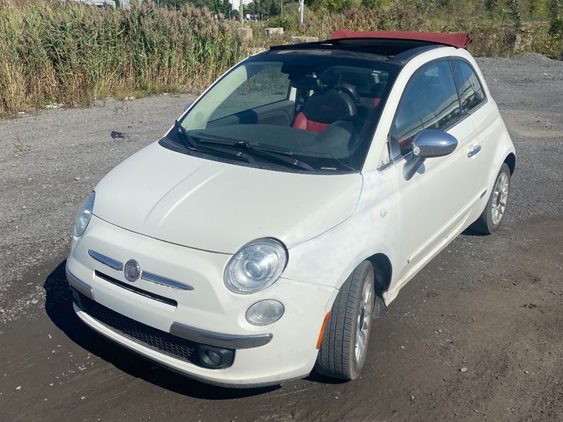 Photo of 2013 Fiat 500 C Lounge Cabrio for sale at Kenny Montreal in Montréal, QC