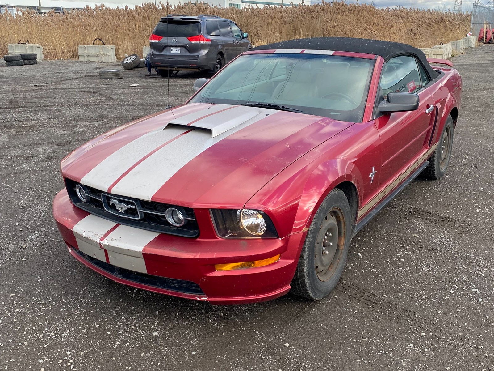 Photo of 2007 Ford Mustang V6 Deluxe for sale at Kenny Montreal in Montréal, QC