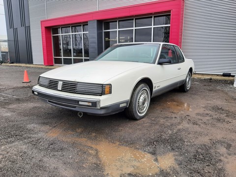 Photo of 1987 Oldsmobile Toronado Brougham  for sale at Kenny Montreal in Montréal, QC