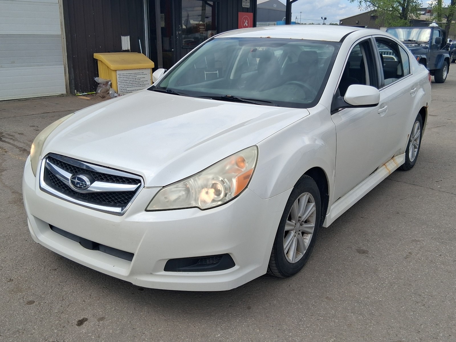 Photo of 2010 Subaru Legacy 2.5i Premium for sale at Kenny Laval in Laval, QC