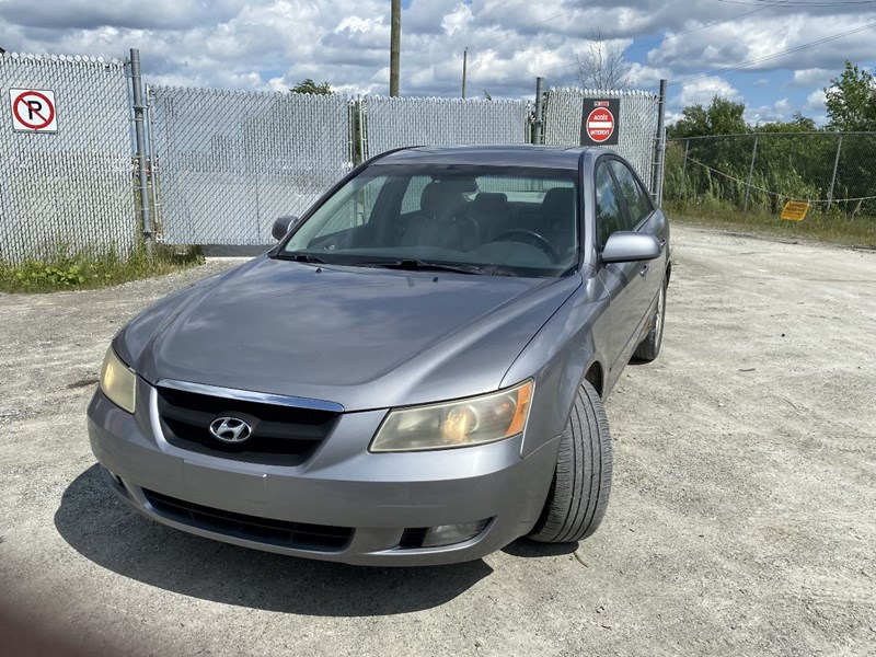 Photo of  2006 Hyundai Sonata GL  for sale at Kenny Sherbrooke in Sherbrooke, QC