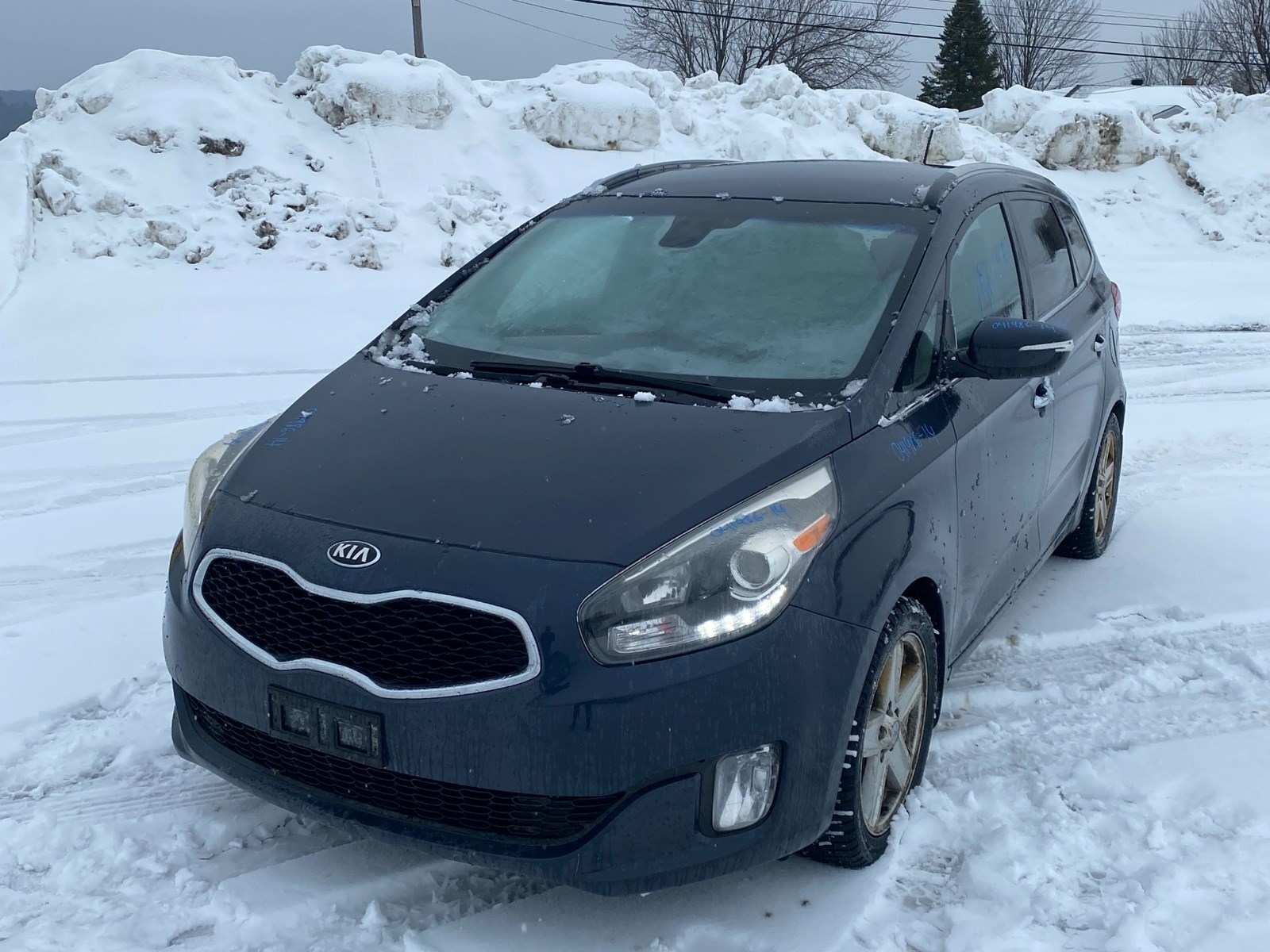 Photo of 2014 KIA Rondo EX  for sale at Kenny Sherbrooke in Sherbrooke, QC