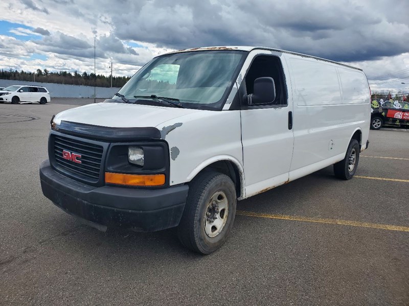 Photo of  2010 GMC Savana G2500 Extended for sale at Kenny St-Sophie in Sainte Sophie, QC