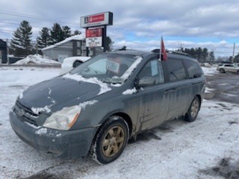 Photo of 2008 KIA Sedona LX LWB for sale at Kenny St-Sophie in Sainte Sophie, QC