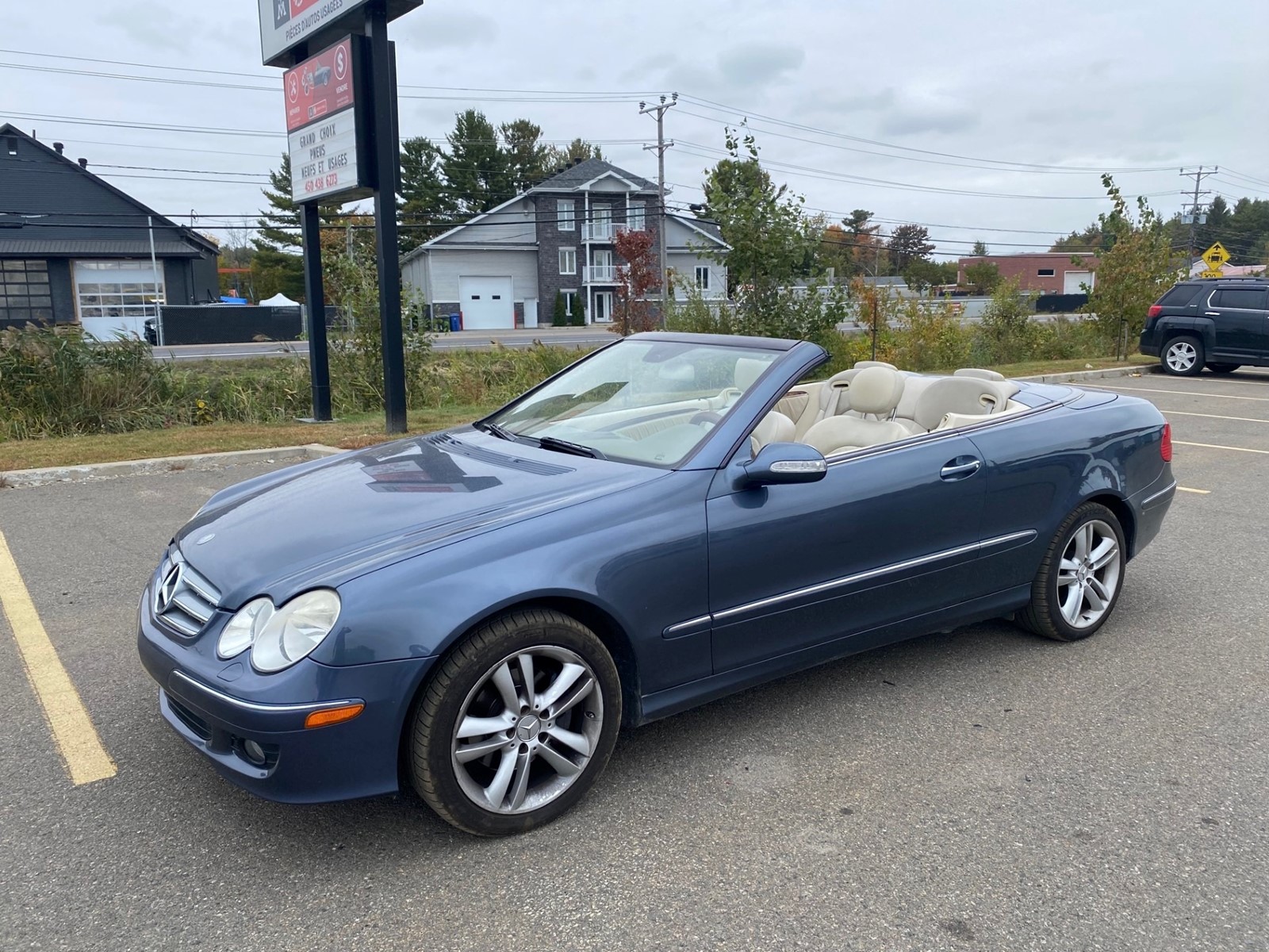 Photo of 2006 Mercedes-Benz CLK-Class CLK350  Cabriolet for sale at Kenny St-Sophie in Sainte Sophie, QC