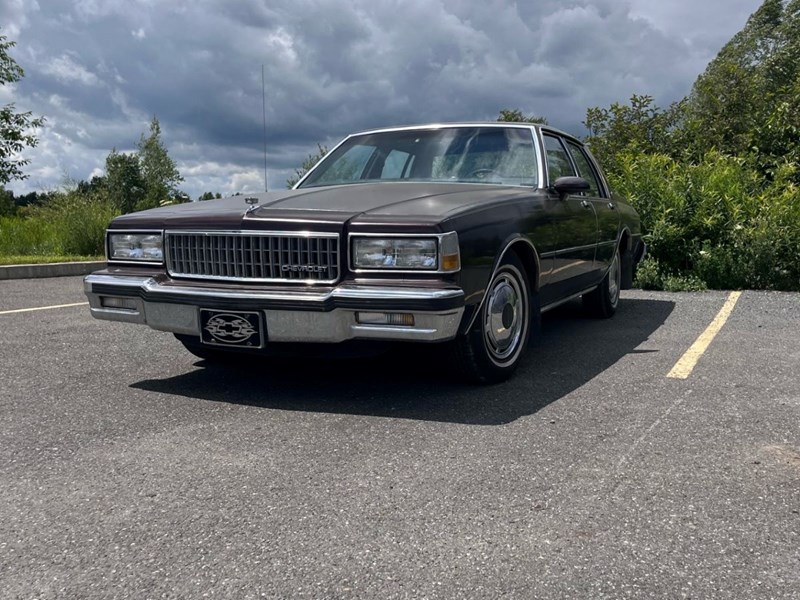 Photo of  1989 Chevrolet Caprice   for sale at Kenny Drummondville in Drummondville, QC