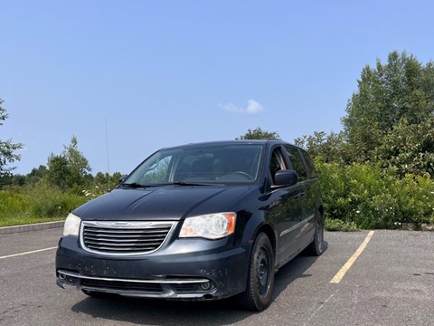 Photo of AsIs 2014 Chrysler Town & Country Touring  for sale at Kenny Drummondville in Drummondville, QC
