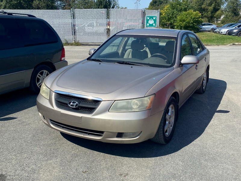 Photo of  2007 Hyundai Sonata GLS XM for sale at Kenny Drummondville in Drummondville, QC