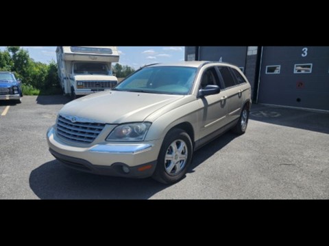 Photo of 2005 Chrysler Pacifica Touring AWD for sale at Kenny Drummondville in Drummondville, QC