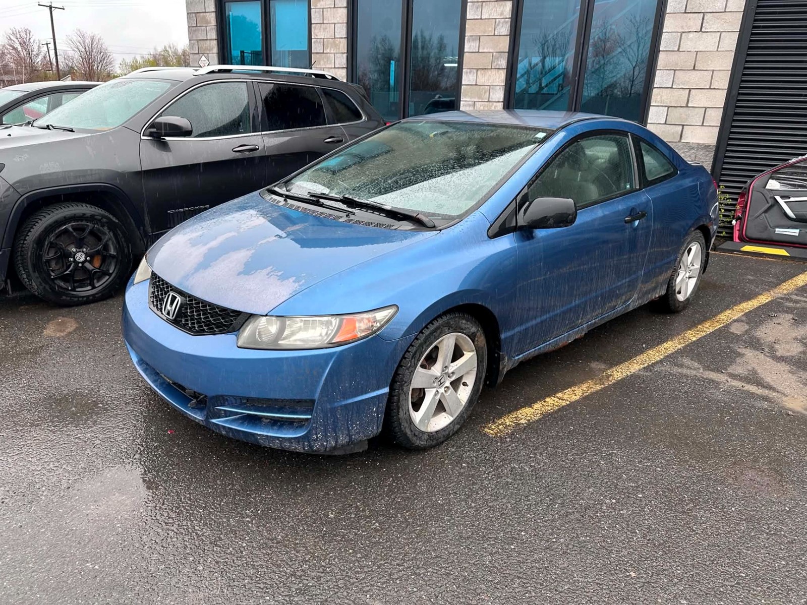 Photo of 2009 Honda Civic DX  for sale at Kenny Drummondville in Drummondville, QC