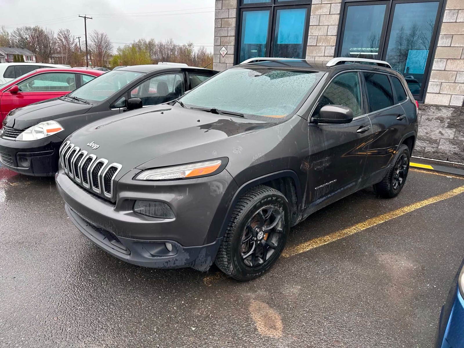 Photo of 2015 Jeep Cherokee Latitude   for sale at Kenny Drummondville in Drummondville, QC