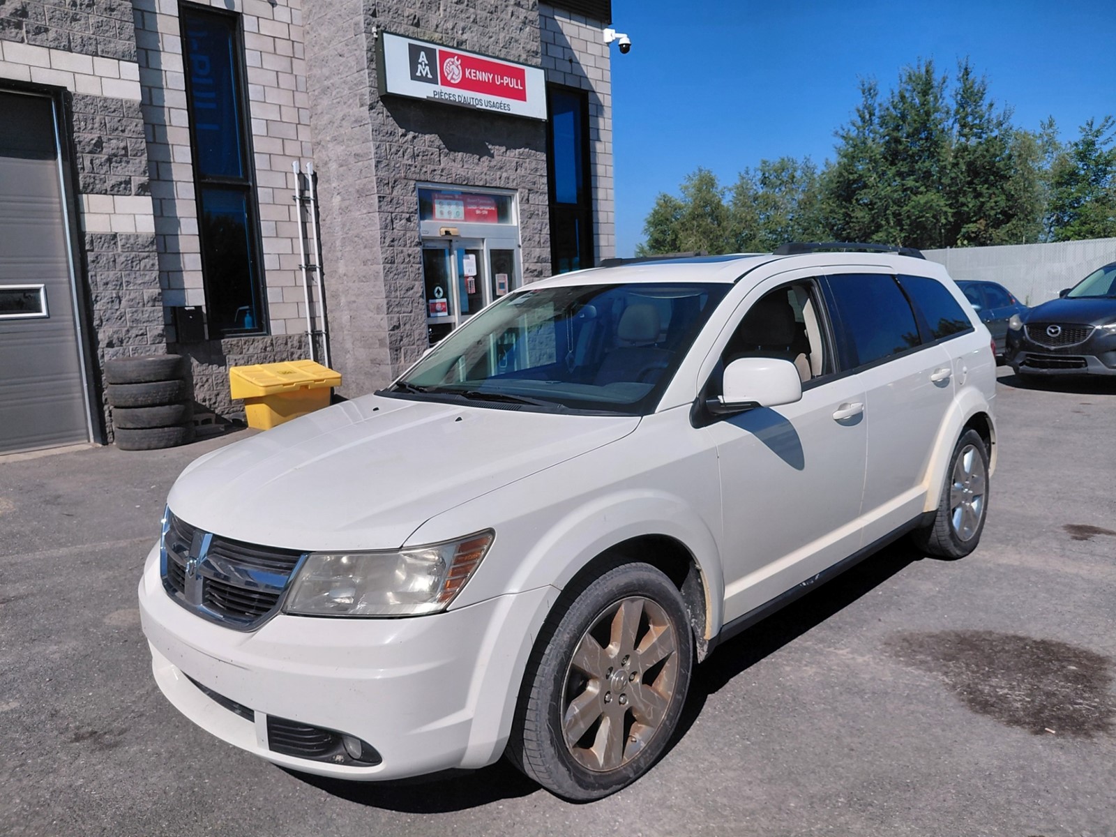 Photo of 2010 Dodge Journey SXT  for sale at Kenny Drummondville in Drummondville, QC