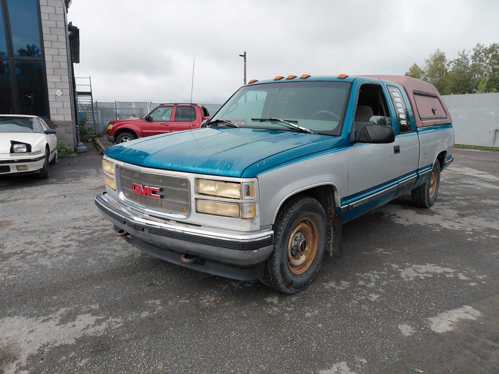 Photo of 1996 GMC Sierra C/K 2500   for sale at Kenny Drummondville in Drummondville, QC