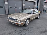 Photo of 1998 Jaguar XJ Sedan   for sale at Kenny Drummondville in Drummondville, QC