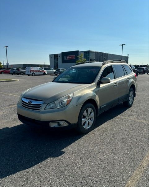 Photo of  2010 Subaru Outback 2.5i Premium for sale at Kenny La Prairie in La Prairie, QC