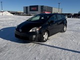 Photo of 2011 Toyota Prius Prius  V for sale at Kenny La Prairie in La Prairie, QC