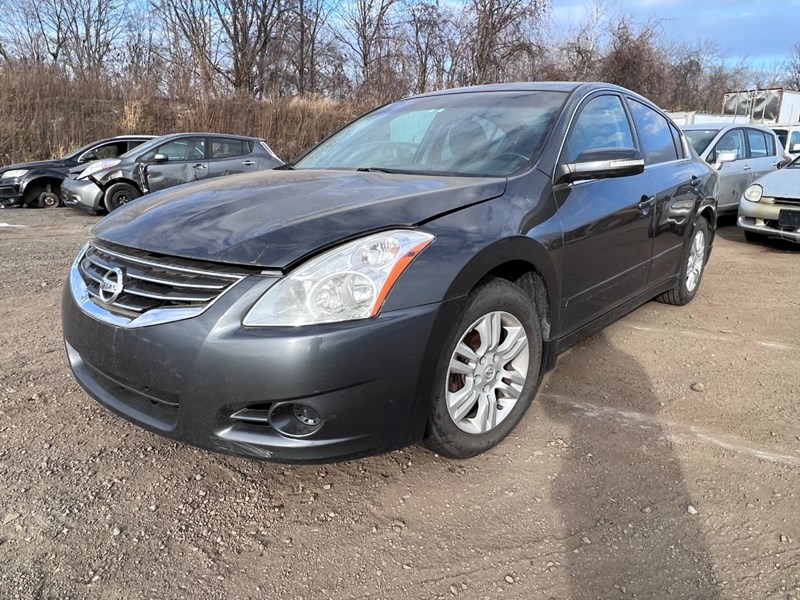 Photo of  2012 Nissan Altima 2.5 S for sale at Kenny Saint-Lazare in Saint-Lazare, QC