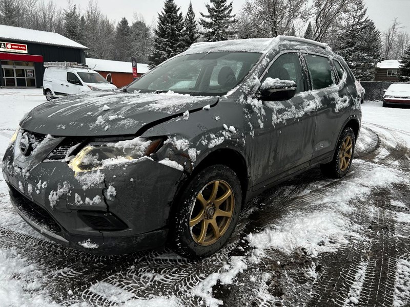 Photo of  2015 Nissan Rogue SV  for sale at Kenny Saint-Lazare in Saint-Lazare, QC
