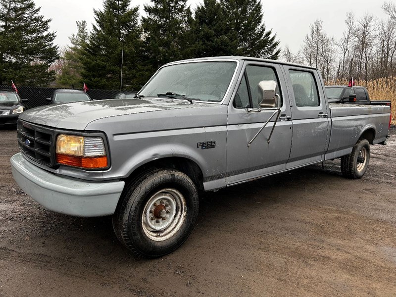 Photo of  1996 Ford F-350 XL  for sale at Kenny Saint-Lazare in Saint-Lazare, QC