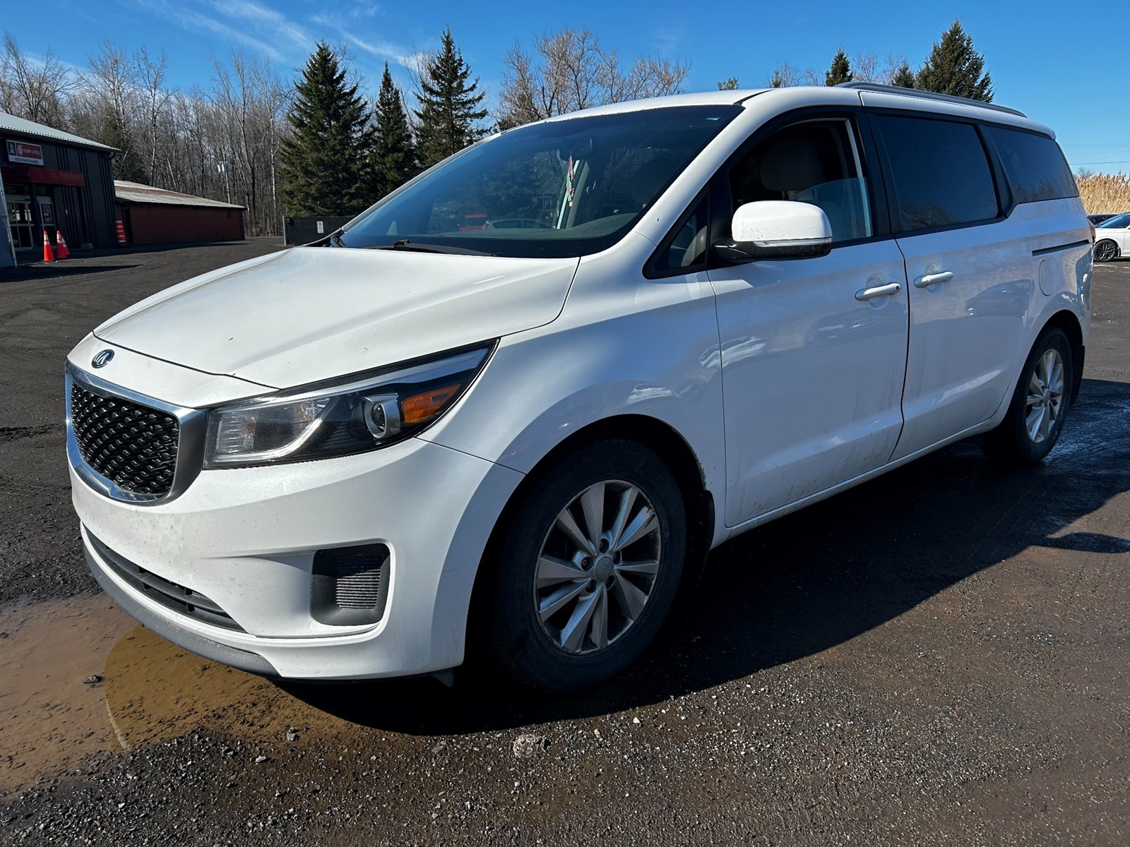 Photo of 2016 KIA Sedona LX  for sale at Kenny Saint-Lazare in Saint-Lazare, QC