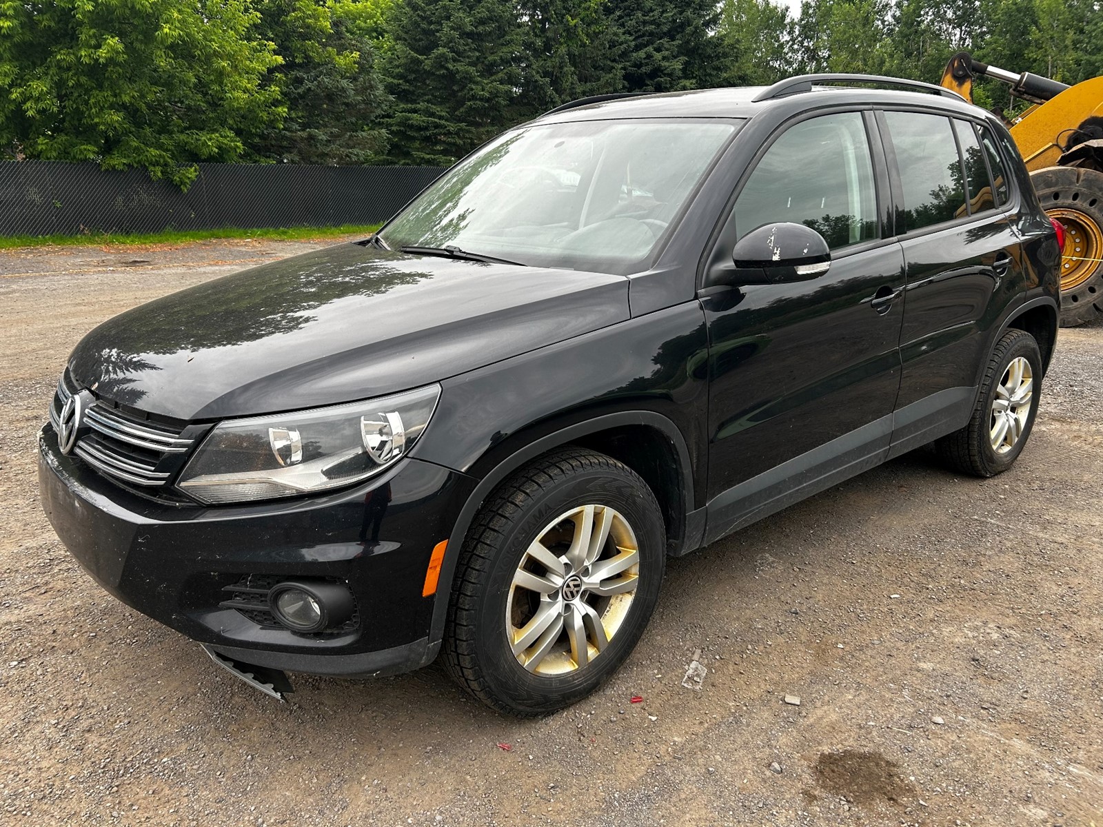 Photo of 2015 Volkswagen Tiguan S  for sale at Kenny Saint-Lazare in Saint-Lazare, QC