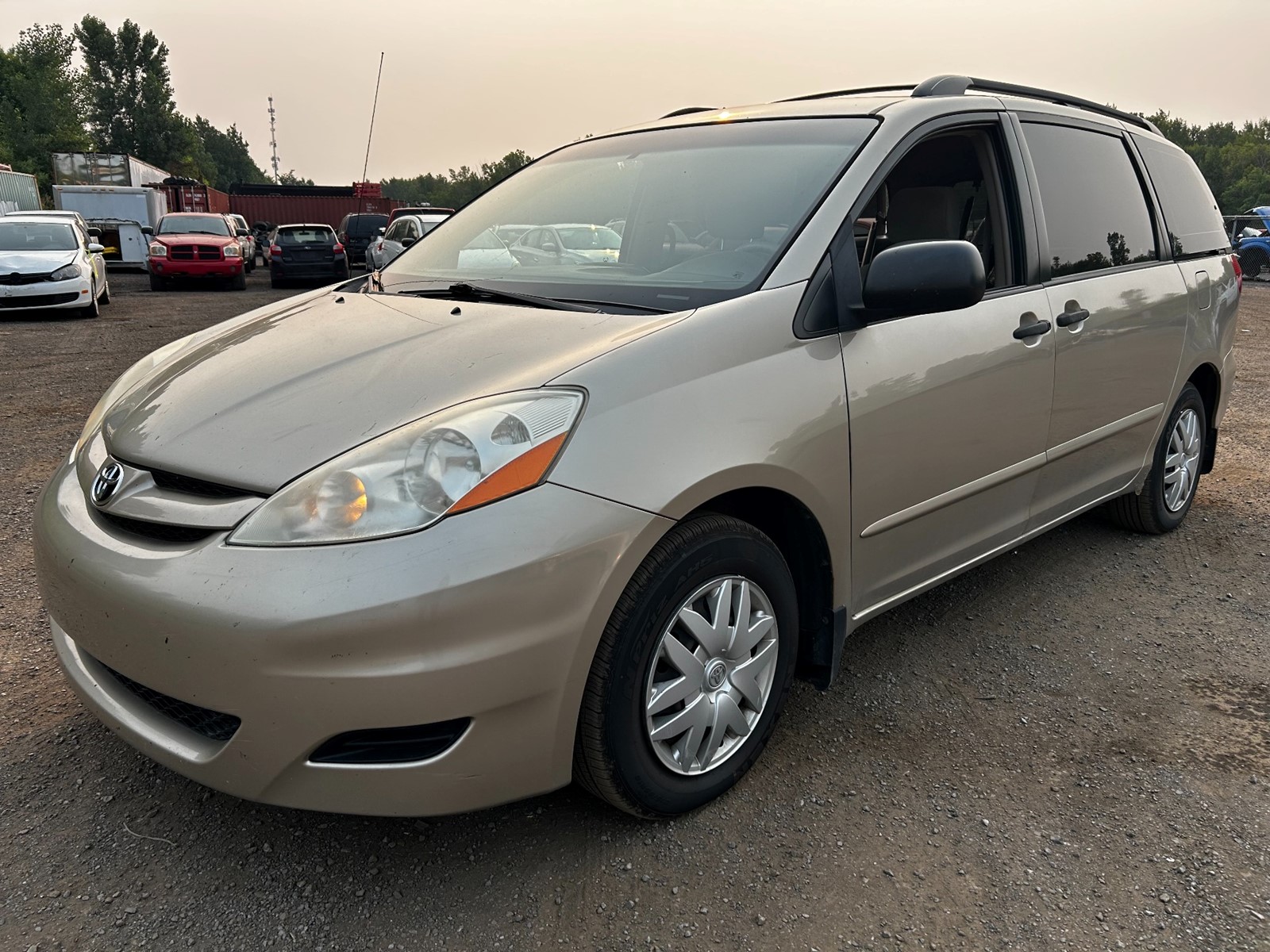 Photo of 2008 Toyota Sienna CE 8 Passenger for sale at Kenny Saint-Lazare in Saint-Lazare, QC