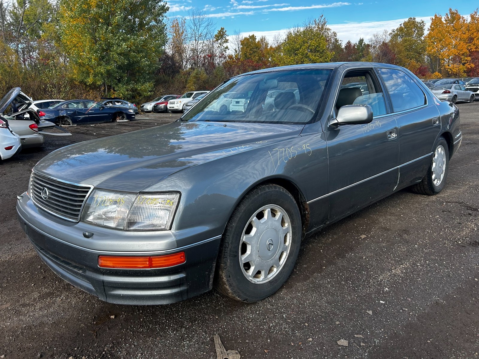 Photo of 1995 Lexus LS 400   for sale at Kenny Saint-Lazare in Saint-Lazare, QC