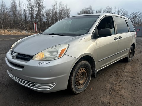 Photo d'une 2004 Toyota Sienna CE 7 Passenger à vendre chez Kenny Saint-Lazare à Saint-Lazare, QC