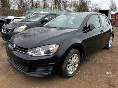 Photo of 2015 Volkswagen Golf   for sale at Kenny Saint-Lazare in Saint-Lazare, QC
