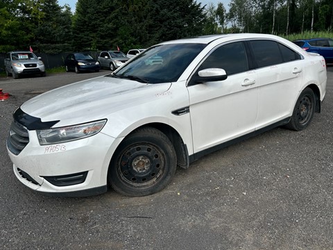 Photo of 2013 Ford Taurus SEL AWD for sale at Kenny Saint-Lazare in Saint-Lazare, QC