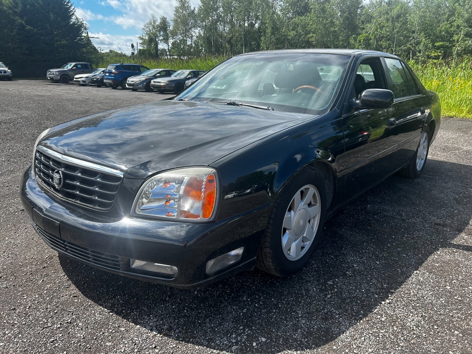 Photo of 2000 Cadillac DeVille DTS  for sale at Kenny Saint-Lazare in Saint-Lazare, QC